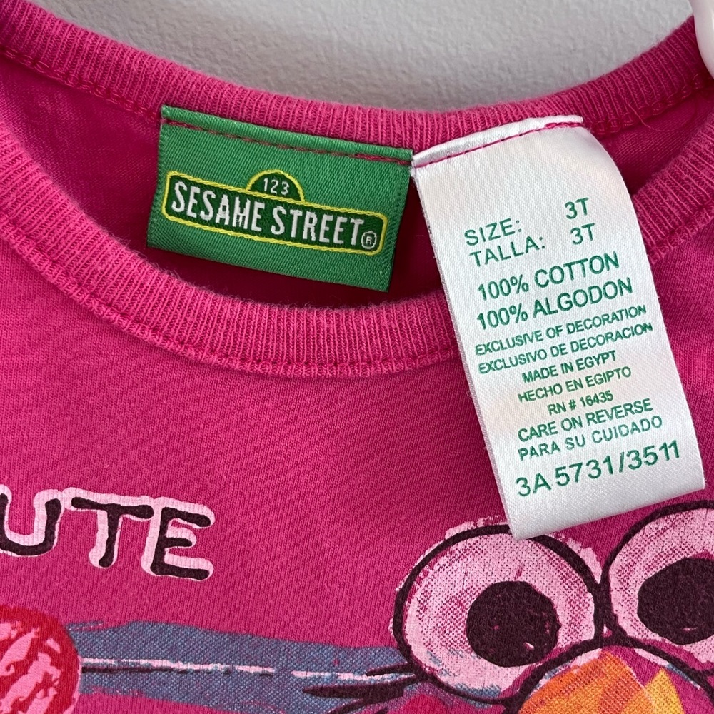Sesame Street Elmo pink short sleeve Tee in Girls Size 3T (Toddler) - Picture 3 of 4